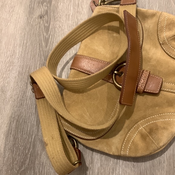 EUC Vintage Coach crossbody - Picture 7 of 7